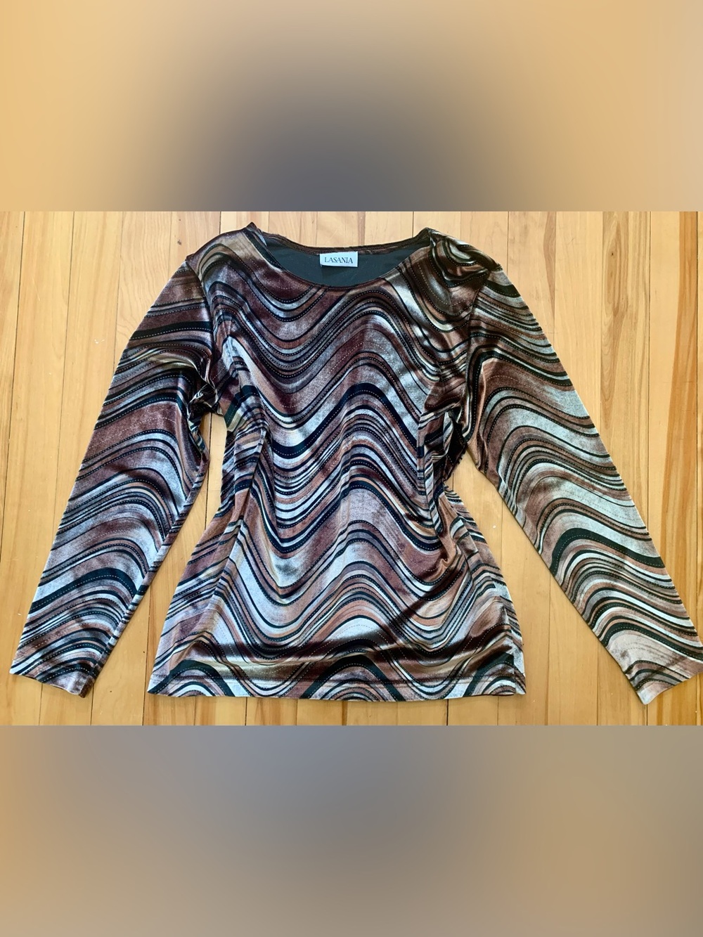Velvet Long-Sleeve Wave Print Top in Metallic Brown